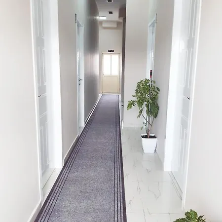 Hotel Ku&na