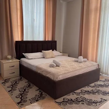 Hotel Ku&na *
