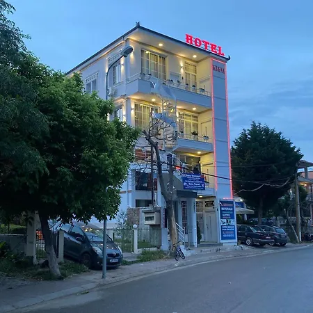 Ku&na Hotel *